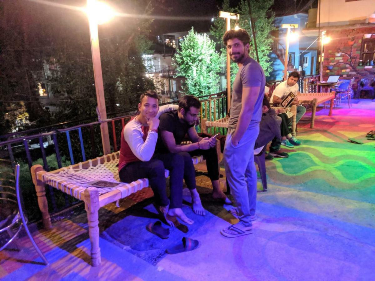 マクロード・ガンジ La Vaca India Mcleodganjホステル エクステリア 写真